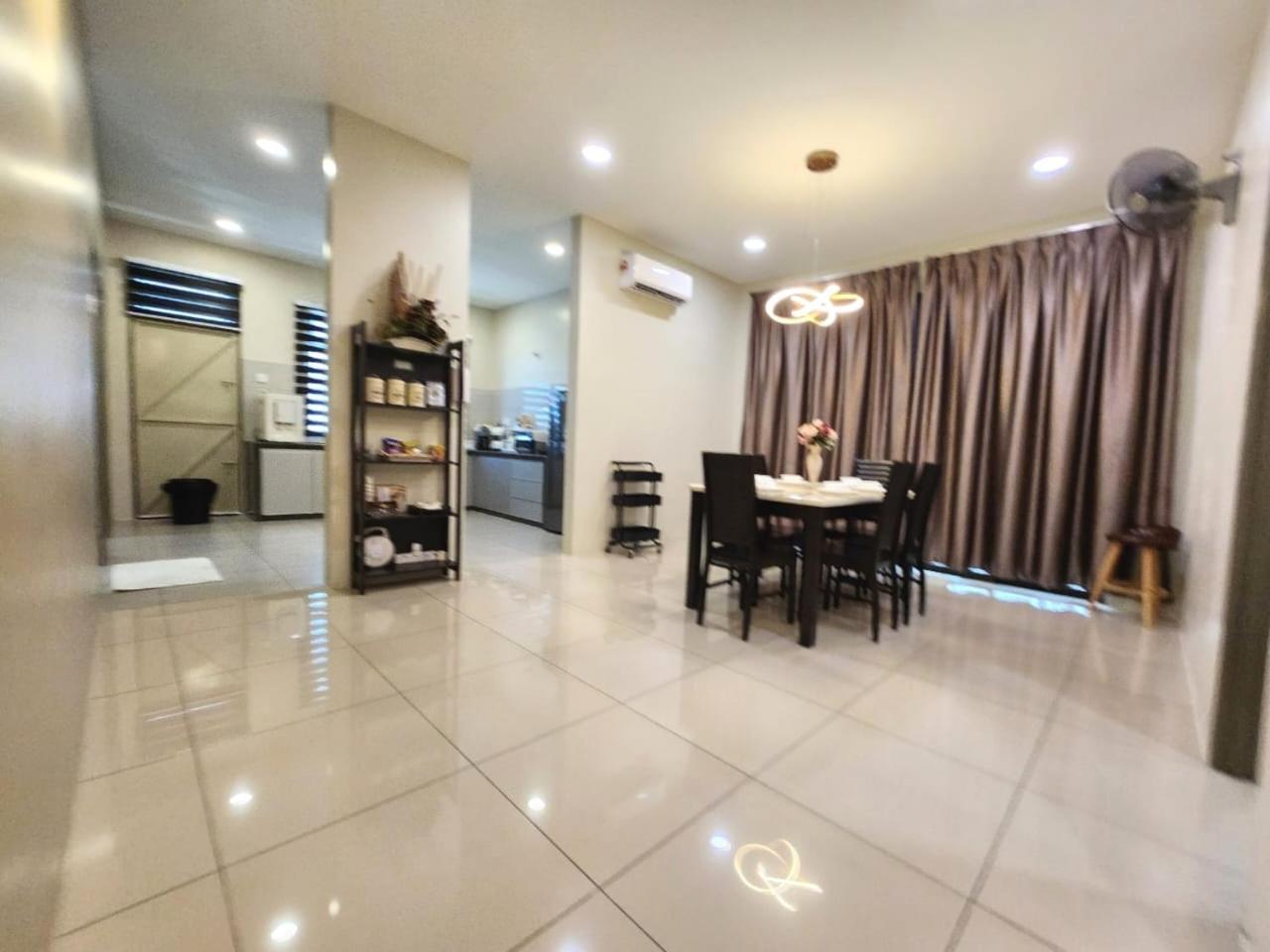 Relax 92 旅安居 * Alor Setar